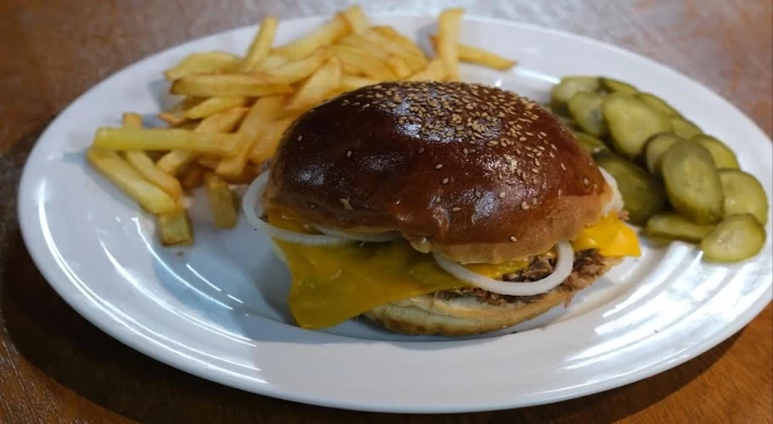 EN DOĞAL BURGER; KUYU BURGER