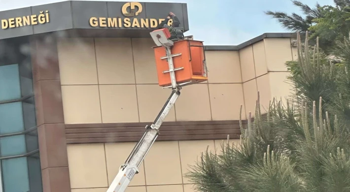 GEMİ SÖKÜM TESİSLERİNE YIKIM KARARI