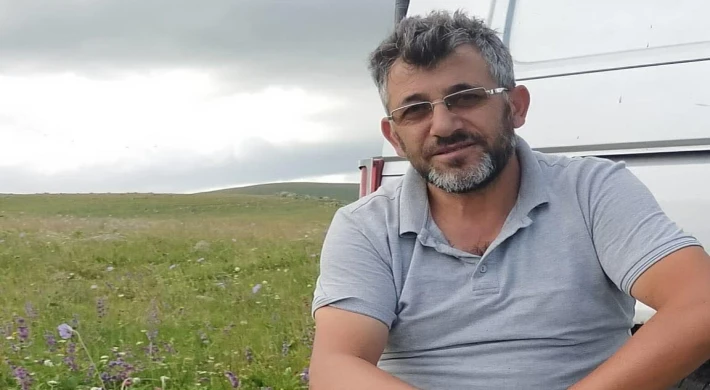 ARI İLE ÇİÇEĞİN ARASINA GİRİLMEZ