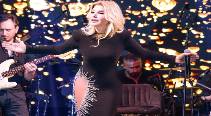 GÜLBEN ERGEN’DEN YILIN FİNALİNE SOLD-OUT ŞOV