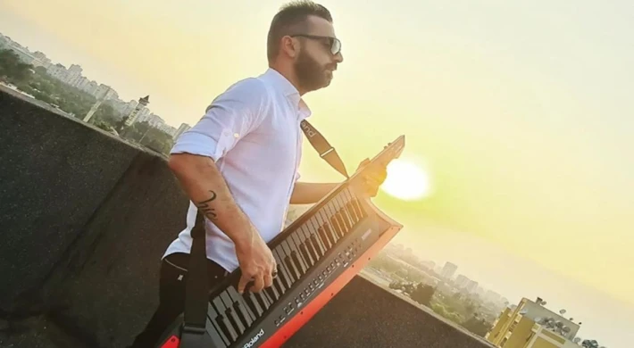 5 YIL SONRAKİ BENİ KISKANIYORUM