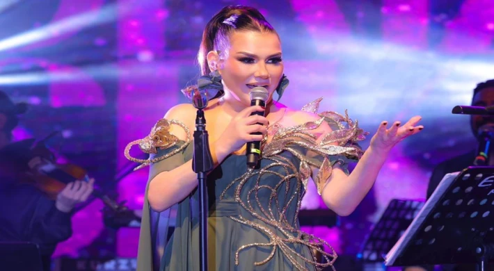 DENİZ SEKİ 2026’YA SAHNEDE GİRDİ