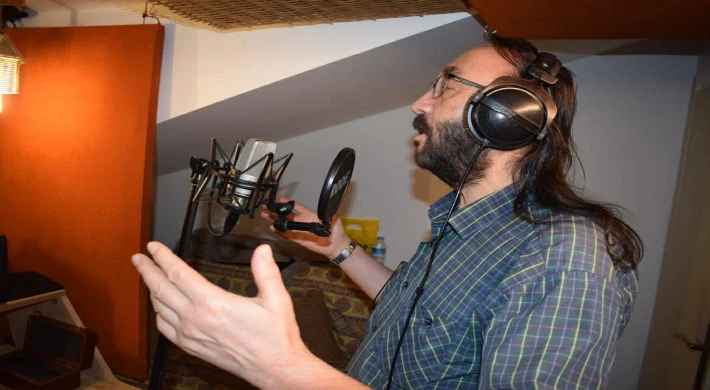 SİNAN AKBAŞ'TAN BİR NOSTALJİ ŞARKI DAHA