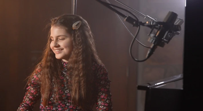 İPEK NİSA GÖKER’DEN YENİ EP