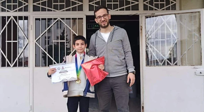 MADALYA CANAVARI MİRAÇ ÖZTÜRK YİNE ALTIN ALDI