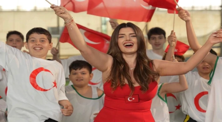 ZAFER BİZİMDİR
