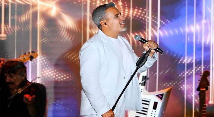 EMRAH'TAN BODRUM GÜNAY'DA UNUTULMAZ GECE