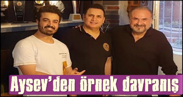 ÜNLÜ SANATÇI HAKAN AYSEV’DEN ÖRNEK DAVRANIŞ