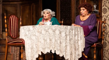 SUNA KESKİN’E ANLAMLI BİR ÖDÜL