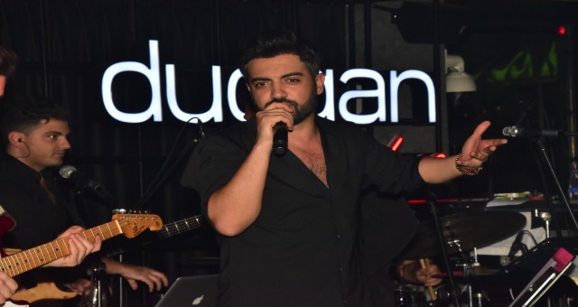 YUSUF GÜNEY PERFORMANSIYLA HERKESİ COŞTURDU