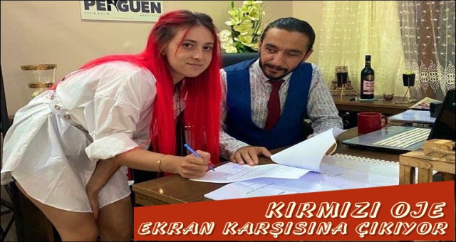 KIRMIZI OJE EKRAN KARŞISINA ÇIKIYOR